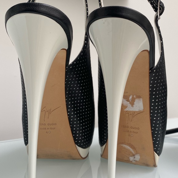 Giuseppe Zanotti 4” heels - Picture 4 of 5